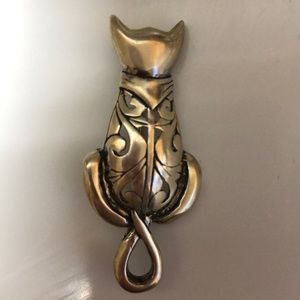 Jezlaine Vintage Filigree Cat